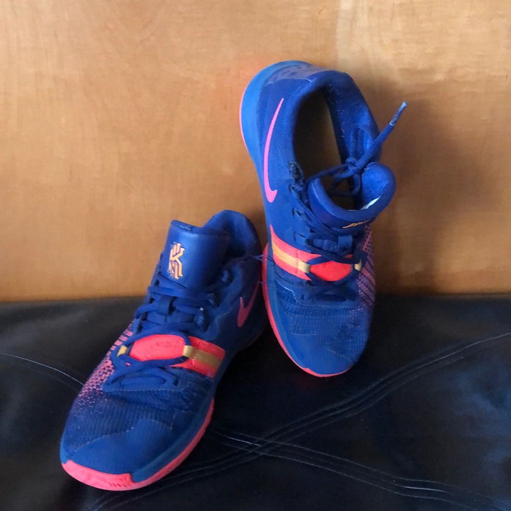 KYRIE flytrap sneakers - Picture 4 of 8